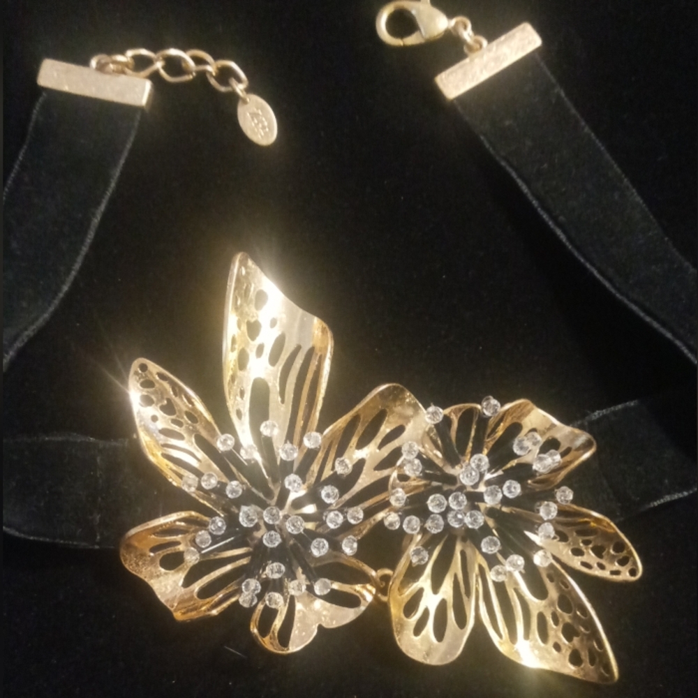 Zara choker black velvet gold flower necklace 14 in. long